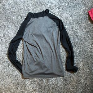 Under armour long sleeve shirt